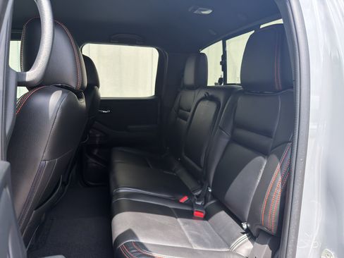 Used 2023 Nissan Frontier PRO-4X w/ Pro Convenience Package AWD/4WD image 14