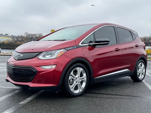 Used 2020 Chevrolet Bolt LT image 3