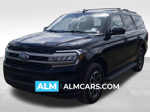 Used 2024 Ford Expedition XLT image 1