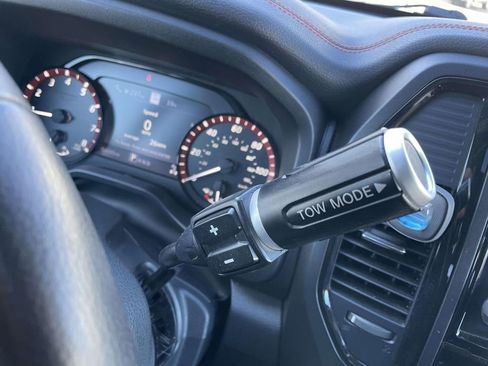 Used 2020 Nissan Titan PRO-4X w/ Pro-4x Convenience Package image 46