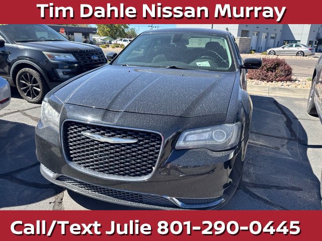 Used 2018 Chrysler 300 Touring w/ Sport Appearance Package RWD image 13