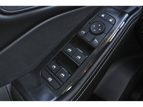 Certified 2026 Nissan Rogue SV FWD image 22