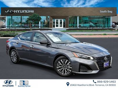 Used 2025 Nissan Altima 2.5 SV