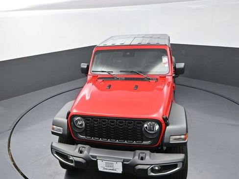 New 2025 Jeep Gladiator Sport AWD/4WD image 13