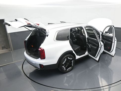 Used 2023 Kia Telluride S w/ S Sunroof Package image 68
