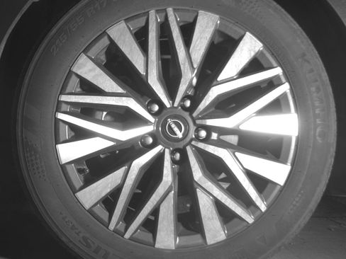 Used 2025 Nissan Altima 2.5 SV image 12