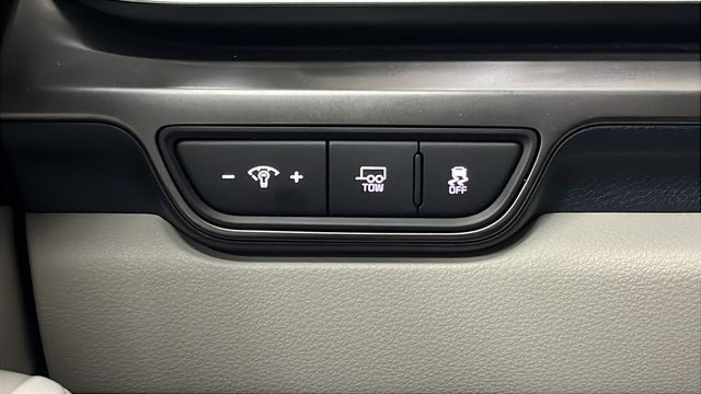 Used 2025 Kia Carnival SX Prestige FWD image 34