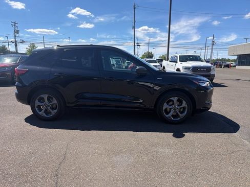 Used 2023 Ford Escape ST-Line w/ Tech Pack #1 AWD/4WD image 6