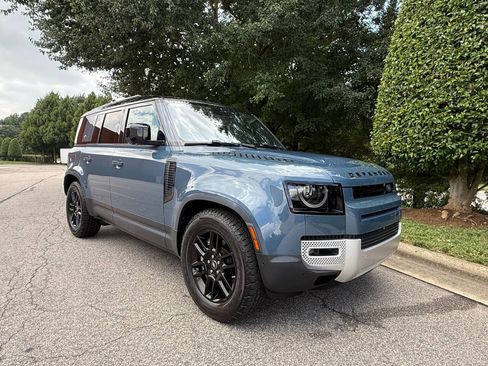 Used 2020 Land Rover Defender 110 SE image 15