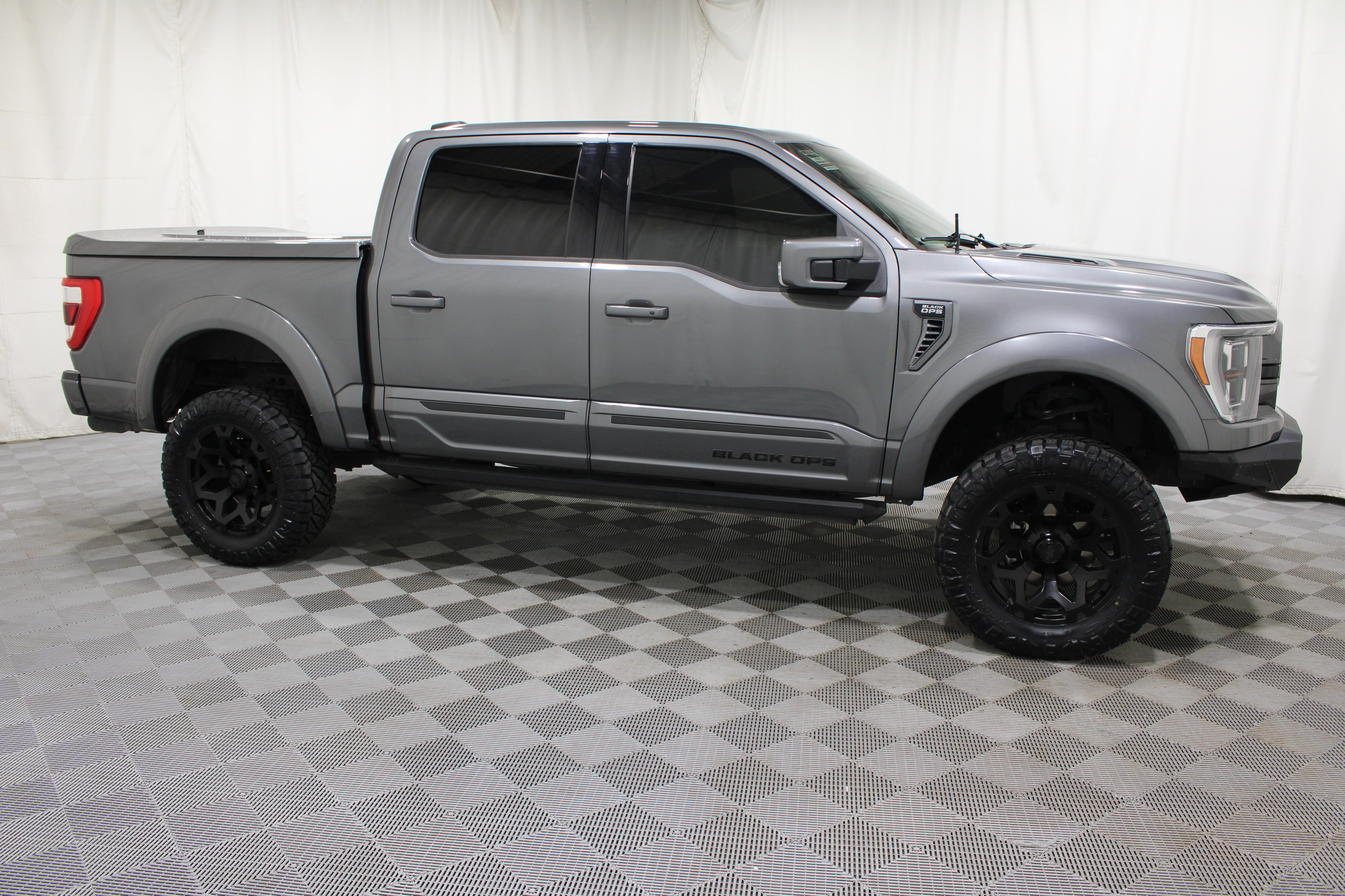 Used 2023 Ford F150 Lariat w/ Equipment Group 502A High AWD/4WD image 32