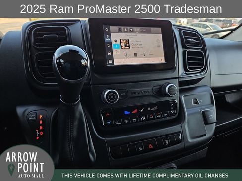 Used 2025 RAM ProMaster 2500 w/ Convenience Group FWD image 25
