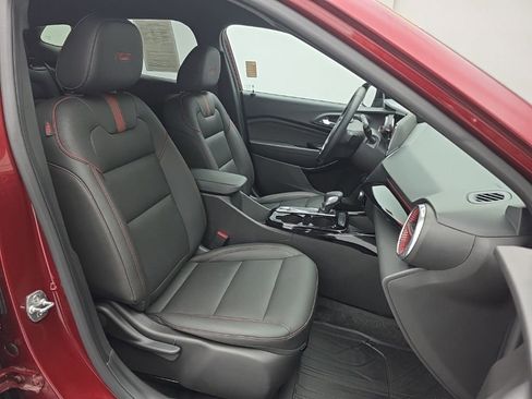 Used 2024 Chevrolet Trax RS w/ Driver Confidence Package image 44