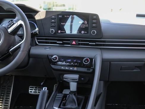 Certified 2026 Hyundai Elantra Sport FWD image 17