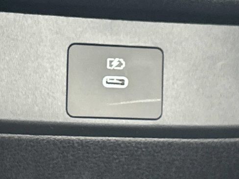 New 2026 Nissan Sentra SR w/ SR Premium Package FWD image 21