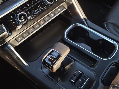 Used 2023 GMC Sierra 1500 Denali w/ Technology Package image 16