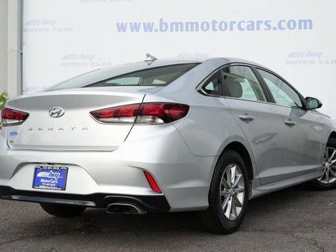 Used 2018 Hyundai Sonata SE FWD image 3