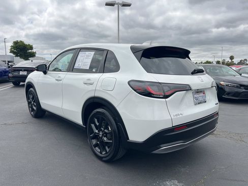 Certified 2024 Honda HR-V Sport image 3