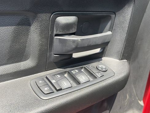 Used 2018 RAM 2500 Tradesman w/ Chrome Appearance Group AWD/4WD image 23