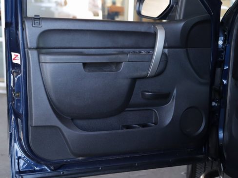 Used 2012 Chevrolet Silverado 2500 LT w/ Interior Plus Package image 21