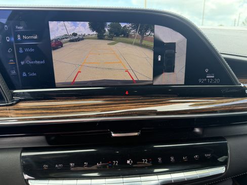 Used 2022 Cadillac Escalade Premium Luxury RWD image 24