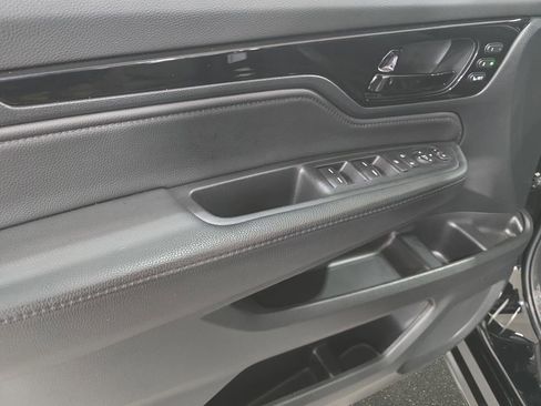 Used 2023 Honda Odyssey Touring image 25