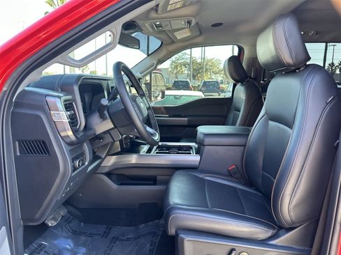 Used 2025 Ford F250 Lariat w/ Lariat Ultimate Package image 11