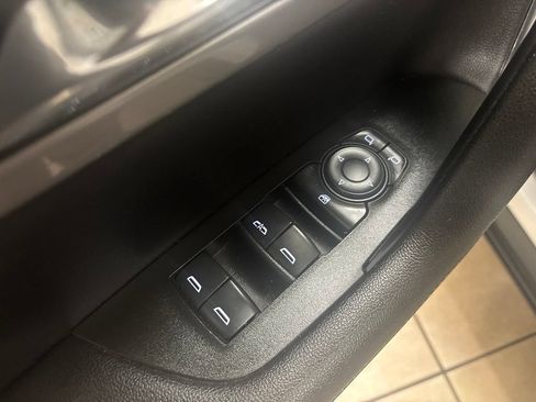 Used 2021 Chevrolet Blazer LT AWD/4WD image 19