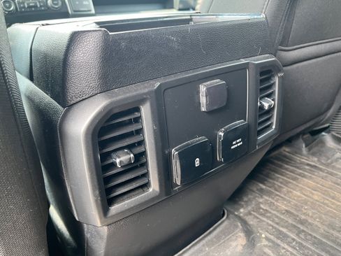 Used 2019 Ford F150 XLT w/ Equipment Group 302A Luxury AWD/4WD image 11