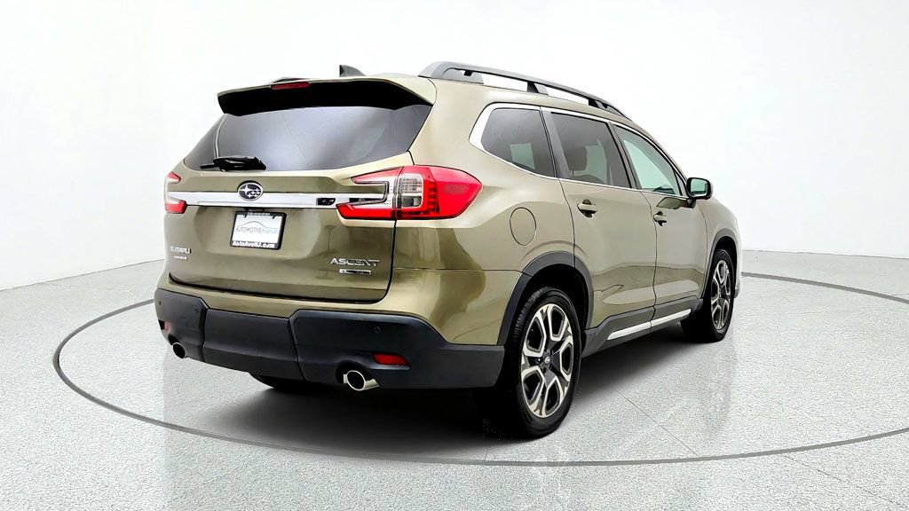 Used 2023 Subaru Ascent Limited w/ Technology Package AWD/4WD image 5