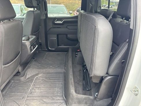 Used 2023 GMC Sierra 1500 SLT w/ SLT Convenience Package AWD/4WD image 7