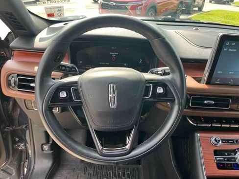 Used 2023 Lincoln Aviator Reserve RWD image 15