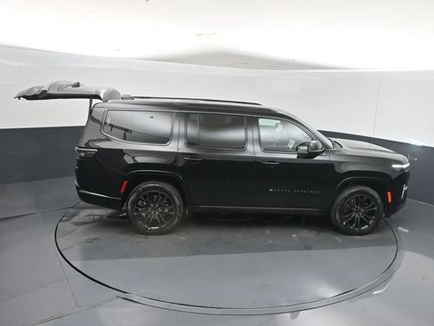 New 2026 Jeep Grand Wagoneer Summit AWD/4WD image 40