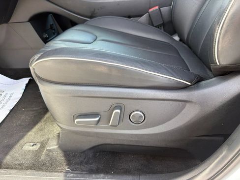 Used 2025 Hyundai Palisade SEL FWD image 17