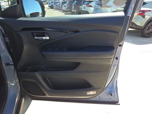 Certified 2022 Honda Ridgeline Black Edition image 27