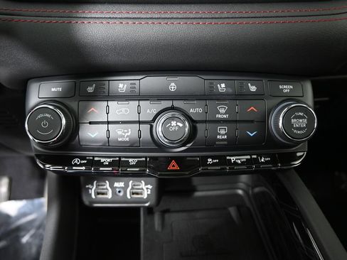 Used 2024 Dodge Durango Citadel image 30