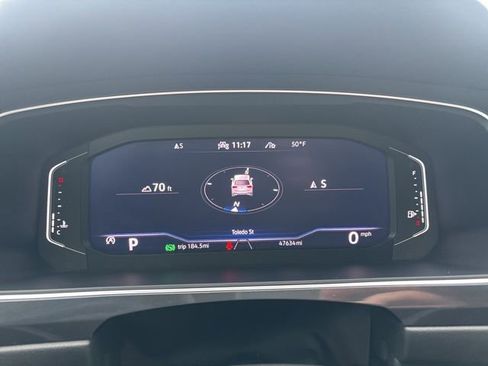 Used 2021 Volkswagen Tiguan SE image 26