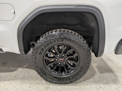 Used 2023 GMC Sierra 1500 AT4X AWD/4WD image 11