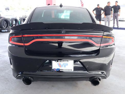 Used 2016 Dodge Charger SRT w/ Harman/Kardon Audio Group RWD image 8