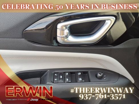 Certified 2024 Jeep Compass Limited image 11