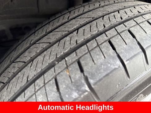 Used 2023 Toyota Corolla Cross LE image 11