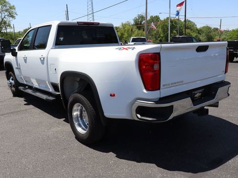 Used 2024 Chevrolet Silverado 3500 LT w/ All Star Edition AWD/4WD image 3
