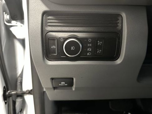 Used 2023 Ford F250 XL w/ XL Chrome Package image 23