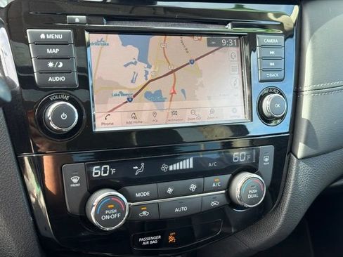 Used 2020 Nissan Rogue SL w/ Premium Package AWD/4WD image 27