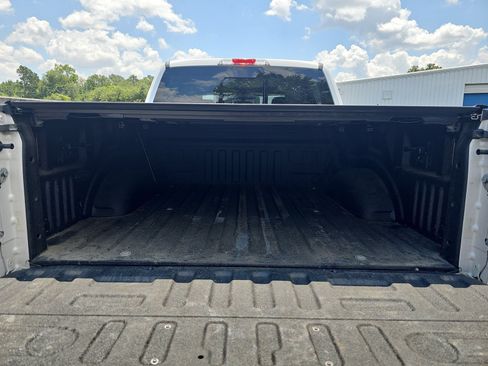 Used 2018 Ford F150 Lariat w/ Equipment Group 502A Luxury AWD/4WD image 12