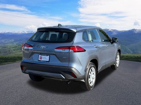 Used 2025 Toyota Corolla Cross L AWD/4WD image 5