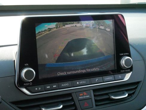 Used 2021 Nissan Altima 2.5 SV FWD image 30