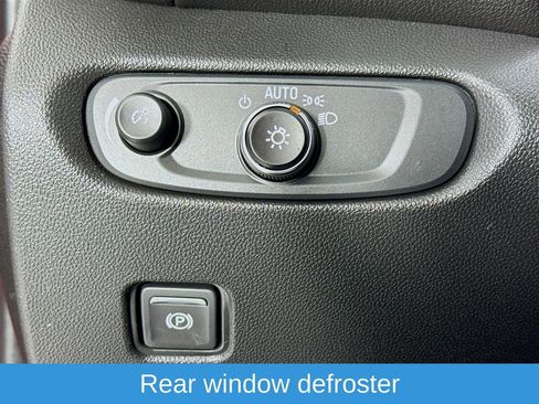 Used 2020 Chevrolet Blazer LT image 12