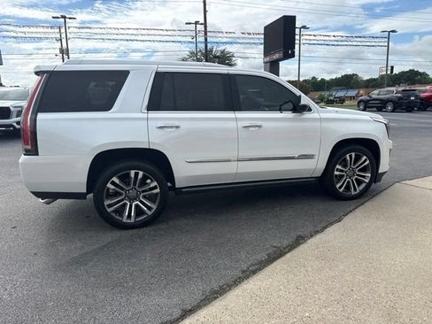 Used 2016 Cadillac Escalade Premium AWD/4WD image 17