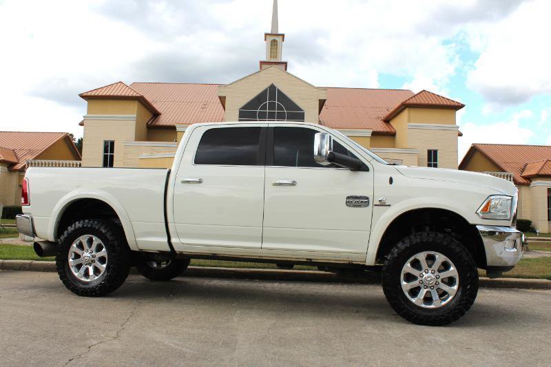 Used 2018 RAM 2500 Longhorn w/ Convenience Group AWD/4WD image 3