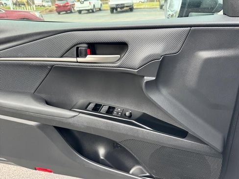 Certified 2025 Toyota Camry SE image 16
